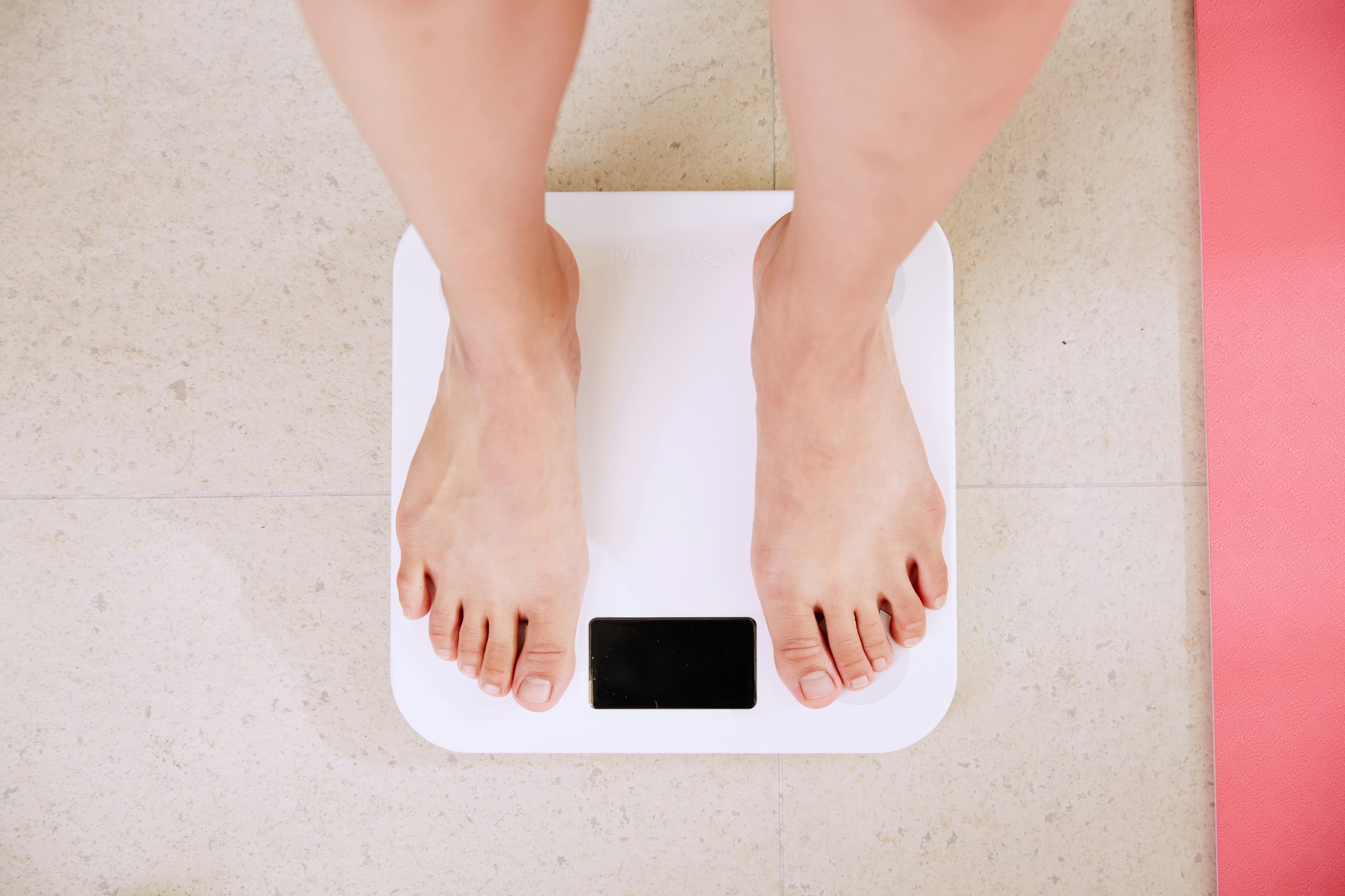 Intermitentni post vs. klasična dijeta: što kažu najnovije studije o mršavljenju i metabolizmu (2025)