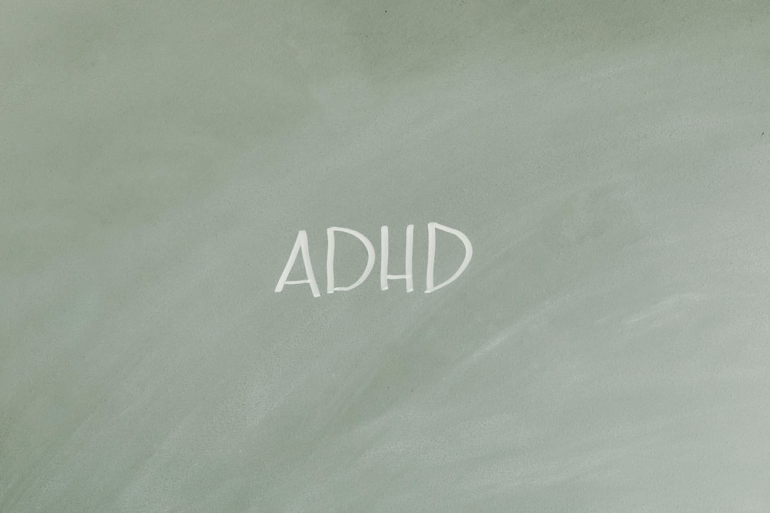 Imam li ADHD? Simptomi u odraslih koji izgledaju kao anksioznost, depresija i burnout