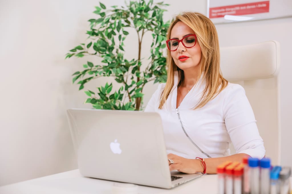 dr. sc. Mirela Marić, privatna kolekcija